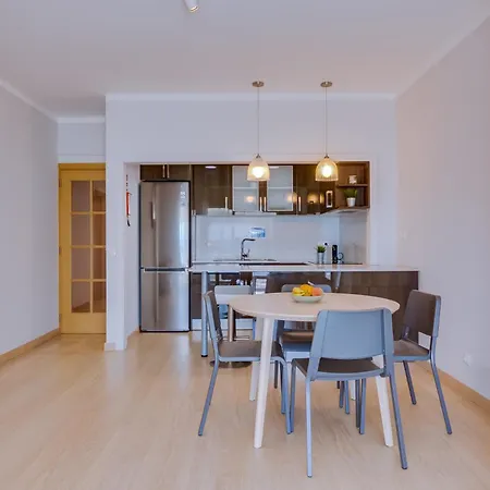 Apartment Al - Oceano T2 Frente Mar